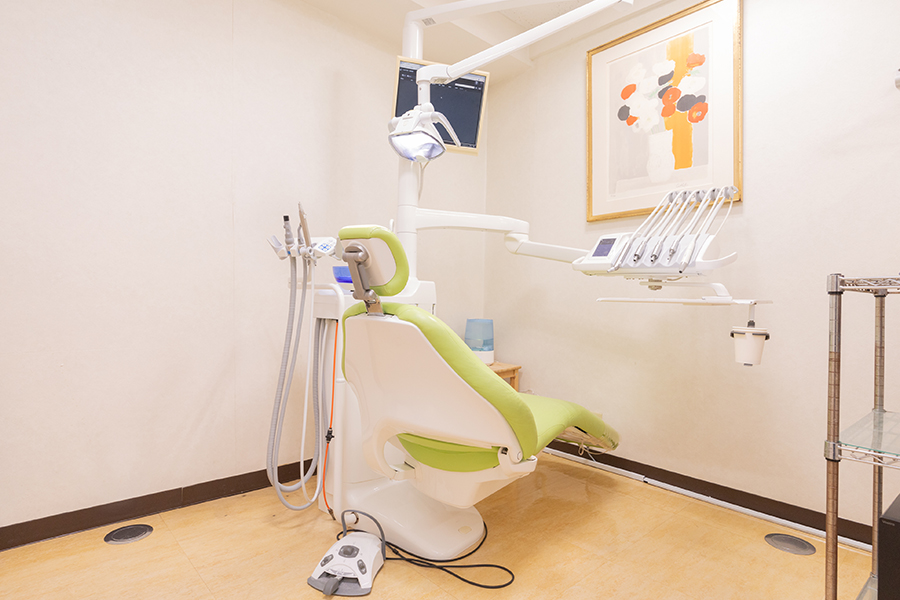 診察室２-文京区親知らず専門外来